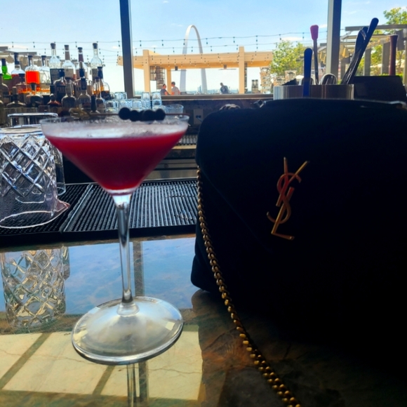 💋💌💝👠 Meet your TOP SELLER Posher, Suze Rene' 💋💌💝👠💄 SHOP NOW! BUNDLE - Picture 14 of 15